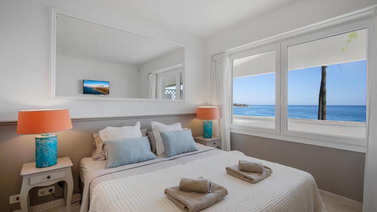 Beach-Line Apartment With 3 Bedrooms In Естепона Екстер'єр фото